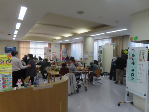 サロンぬり絵の様子です。